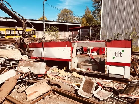 Lammutatud trammivagunite rusud